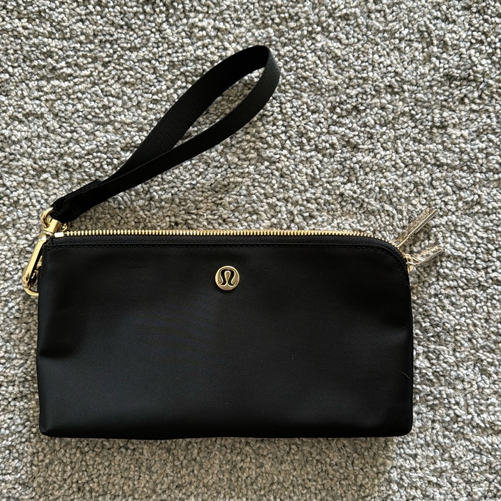 Lululemon wristlet